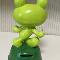 カエルの貯金箱（無料かえる⑥）の画像