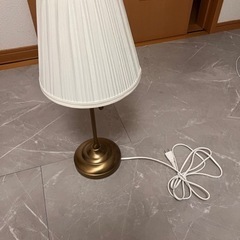 IKEA ARSTID オースティード 間接照明 ランプの画像