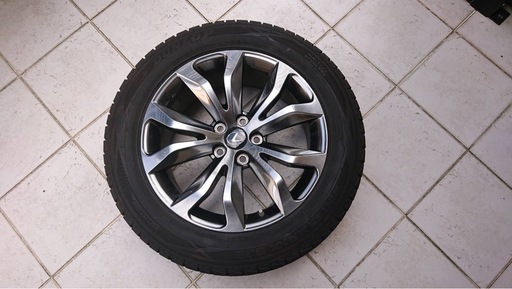 レクサスNXスタッドレスホイール(タイヤ付き)