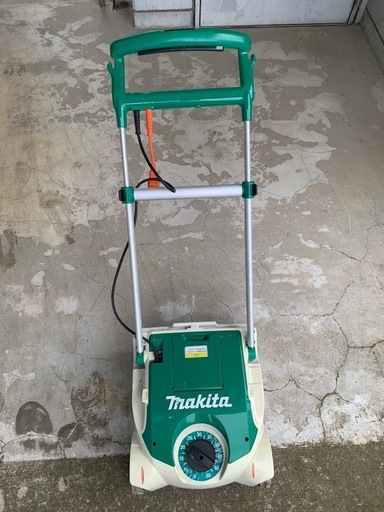 マキタ　芝刈り機