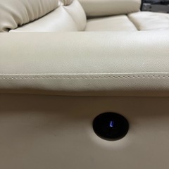 ニトリ　リクライニング電動ソファ　2人掛けの画像