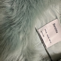 🤍超美品　ファーアウター　Bershkaの画像