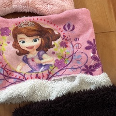 子供達冬用帽子ネックウォーマーセットの画像