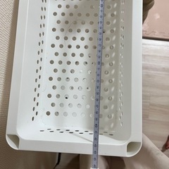 収納ラックの画像