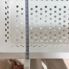 収納ラックの画像