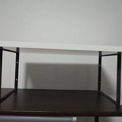 パソコンデスクの画像