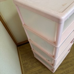 【成約】【差し上げます】衣装ケース　キティちゃんの画像