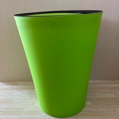 ライトグリーン　ダストボックス　8.8L