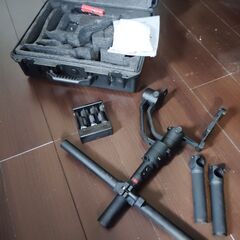 一眼レフ用ジンバル　MOZA
