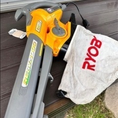 RYOBI ブロアバキューム　落ち葉掃除にの画像