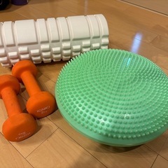 トレーニング器具　筋トレ、ストレッチグッズ