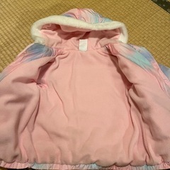 4歳　女の子向けアウターの画像