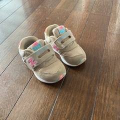12センチニューバランス