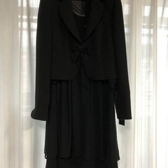 新品タグ付き！セレモニースーツ、礼服、フォーマルスーツ　９号の画像