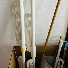 窓枠突っ張り式 室内物干し 190cm 2段タイプ 中古！取りに来てくださる方 の画像