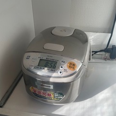 炊飯器（3合炊き）