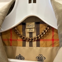 バーバリーのトレンチコートメンズ　Burberryの画像