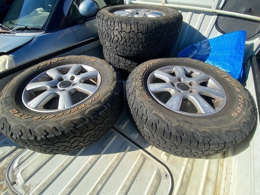 フォルクスワーゲン トゥアレグ 純正 ホイール タイヤ付き 17インチ