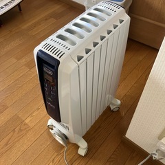 【値下げ！】デロンギ オイルヒーター QSD0712 暖房 寒さ対策の画像