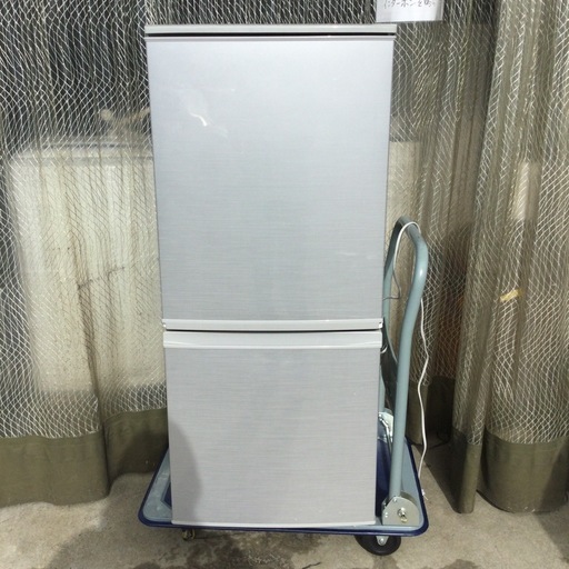 SHARP  冷蔵庫　SJｰD14-BS 2ドア　137L  2016年製　グレー