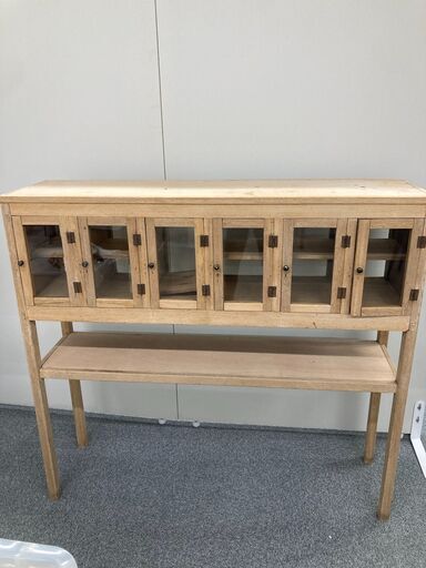 古材家具　和の雰囲気のシンプルな食器棚