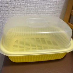 食器カゴ　蓋付き　離乳食用小分けタッパーセット　蓋付き製氷皿(おかゆ、ペースト用)の画像