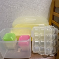 食器カゴ　蓋付き　離乳食用小分けタッパーセット　蓋付き製氷皿(お...