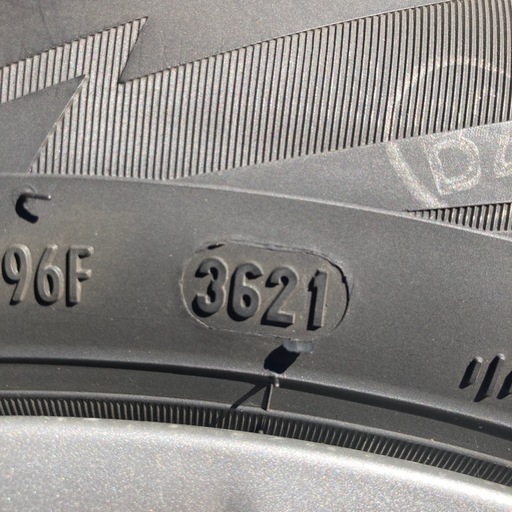 (募集終了)BMW3シリーズ スタッドレス　205/60/r16 タイヤ2022,2023シーズン使用 　bmw3シリーズ F30,F31におすすめ