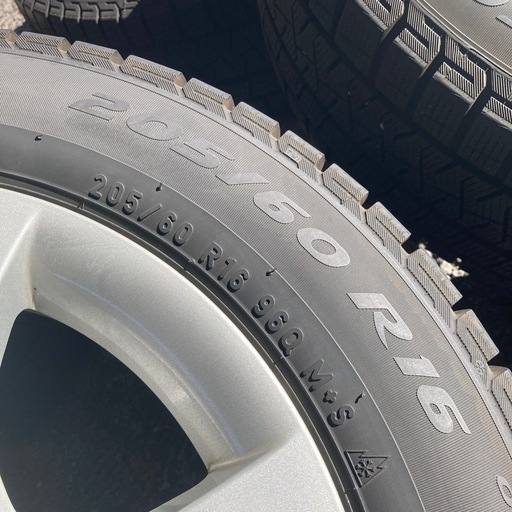 (募集終了)BMW3シリーズ スタッドレス　205/60/r16 タイヤ2022,2023シーズン使用 　bmw3シリーズ F30,F31におすすめ