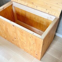 椅子になる収納箱