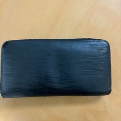 ヴィトン　エピ　長財布
