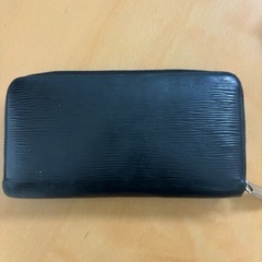 ヴィトン　エピ　長財布
の画像