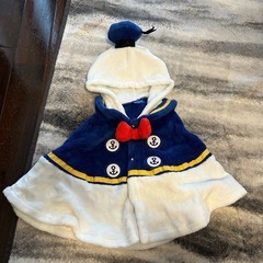 ドナルドふわふわポンチョ100美品です♪🐤
