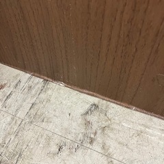 取引場所 南観音 I2411-503 キッチンキャビネット ダークブラウン 汚れキズあり 表層めくれありの画像