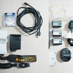 Nikon(ニコン) D750/一眼レフカメラ本体/レンズ3本/電池4個の画像
