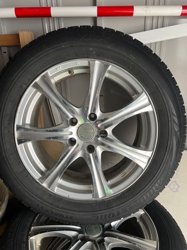 ブリザック215/60r17