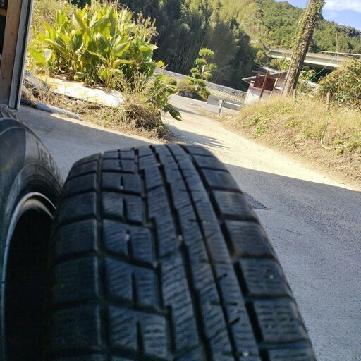 185/70R14スタッドレス　タイヤホイール４本セット　GP3フリードなど