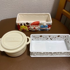 調味料トレイ　小物入れ　丸型蓋付きタッパーの画像