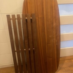 折りたたみテーブルの画像