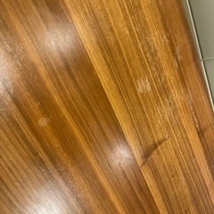 折りたたみテーブルの画像