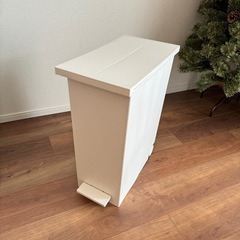 ケユカ　両開きダストボックス ゴミ箱　の画像