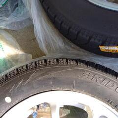 スタッドレスタイヤ　ブリヂストン155 65Ｒ14使用浅の画像
