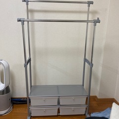 収納付きハンガーラック
