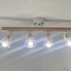 【決まりました】4連照明　調光電球付き