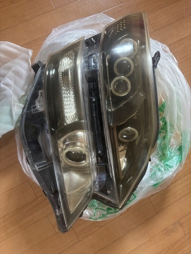 20ヴェルファイア　ヘッドライト左右