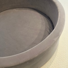 【値下げしました】クッション　ボールプール（ボール付）の画像