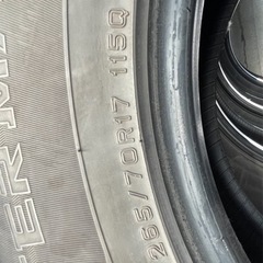 札幌★ジープラングラー 265 70 R17 スタッドレスタイヤ四本の画像