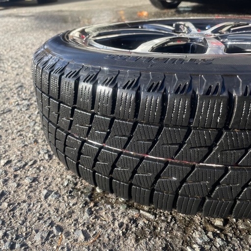 決まりました‼️ アルミ付き スタッドレス 4本