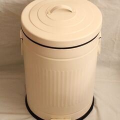 ペダル式　ゴミ箱　ペール缶タイプ