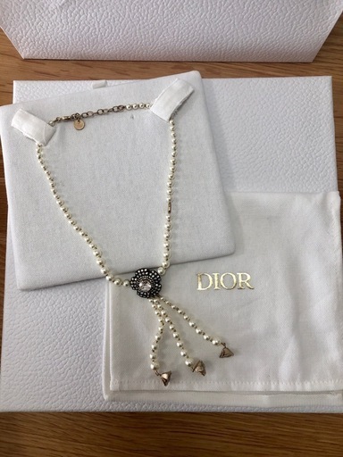 DIOR パールネックレス